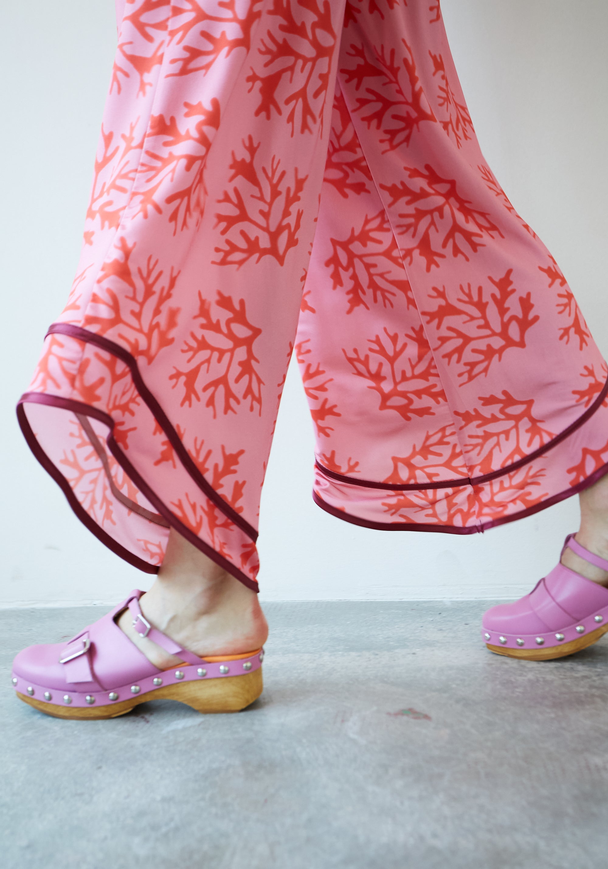 Rosa Kuss Clog