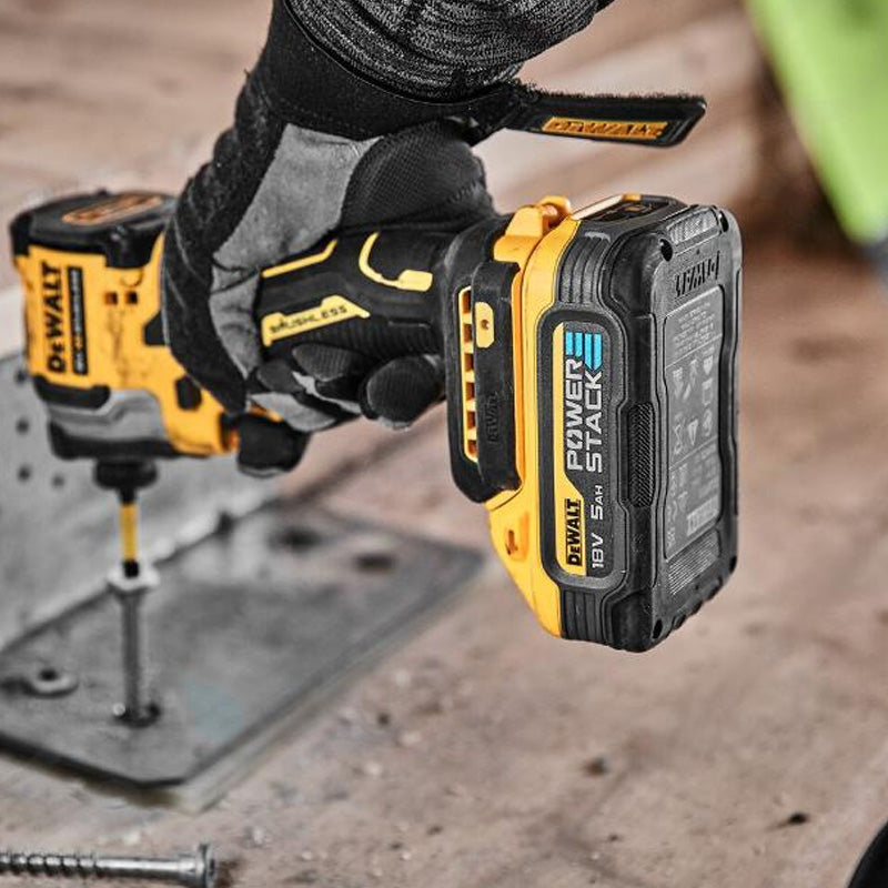 Pack 2 Outils Brushless DEWALT DCK2052H2T-QW XR 18V - Perceuse Percussion DCD999 + Visseuse à Chocs DCF850 + 2 batteries POWERSTACK 5Ah Li-Ion + Mallette TSTAK