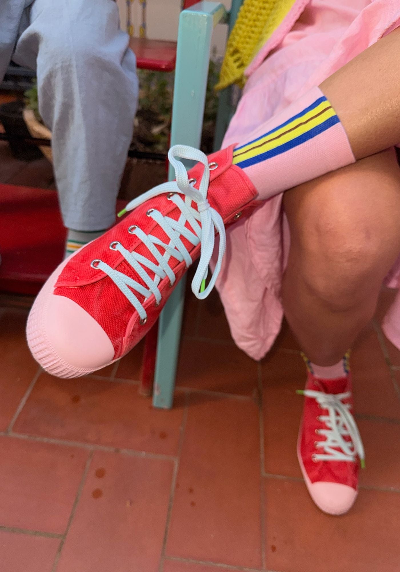 La Bamba High Red (Order one size up)
